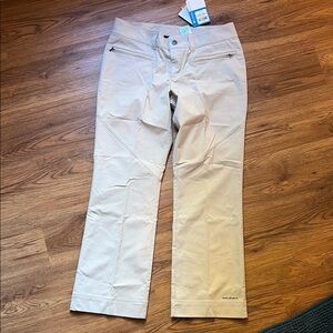 New Columbia Women's Tan Pants  10 Short